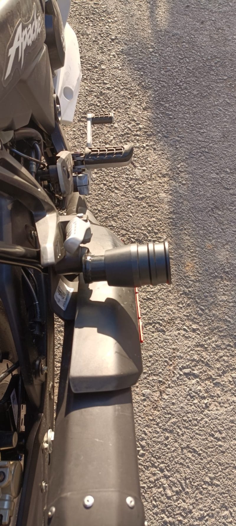 APACHE RTR 200 UYUMLU EGZOZ KORUMA TAKOZU