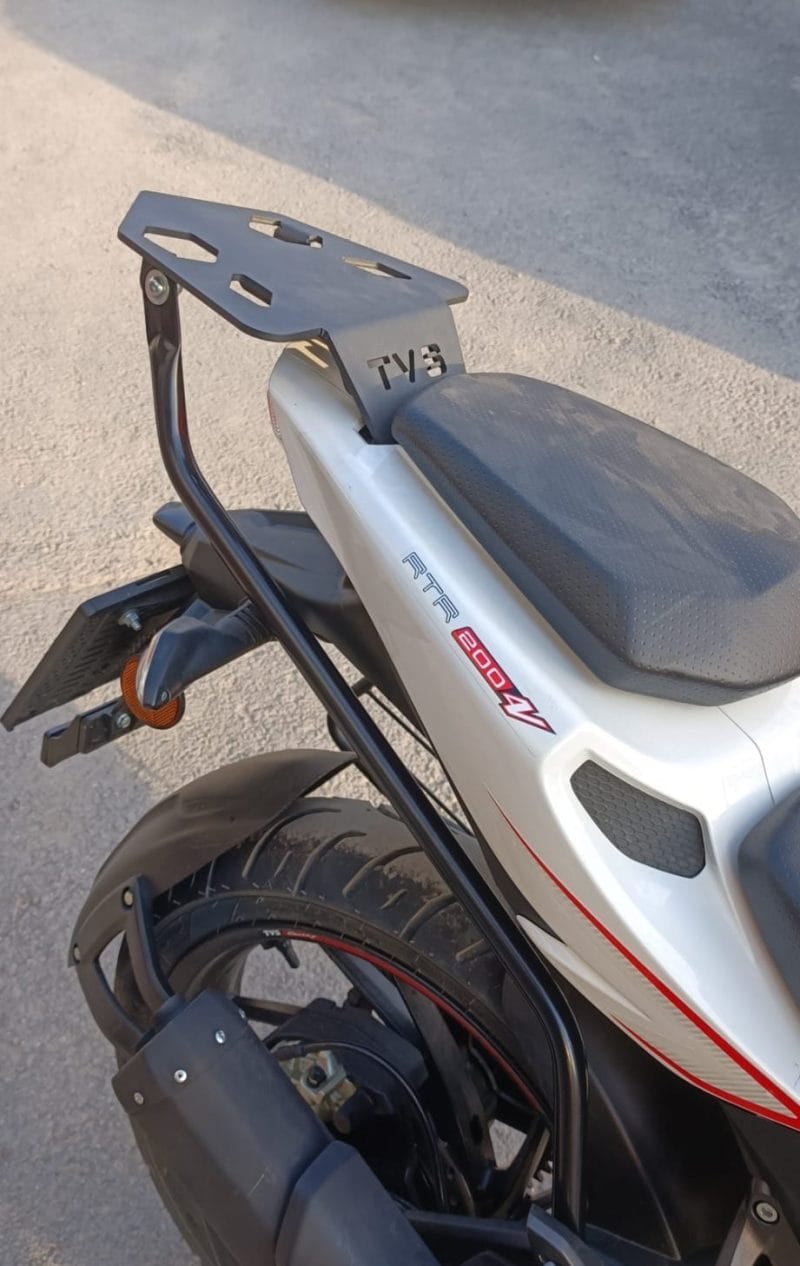 APACHE RTR 200 UYUMLU ÇANTA DEMİRİ