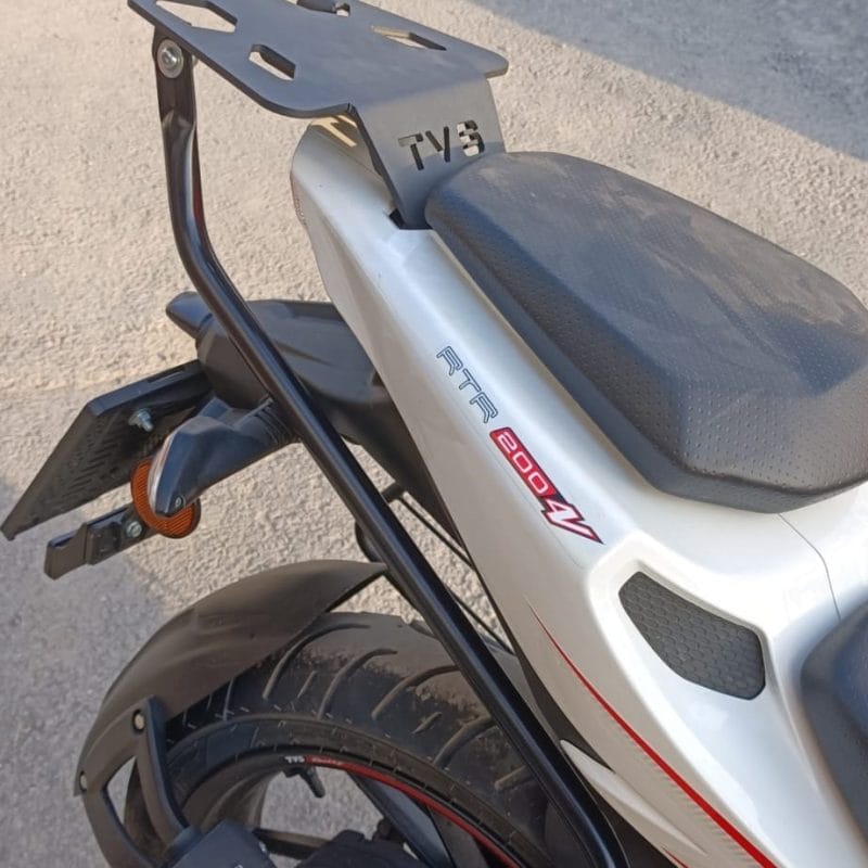 APACHE RTR 200 UYUMLU ÇANTA DEMİRİ