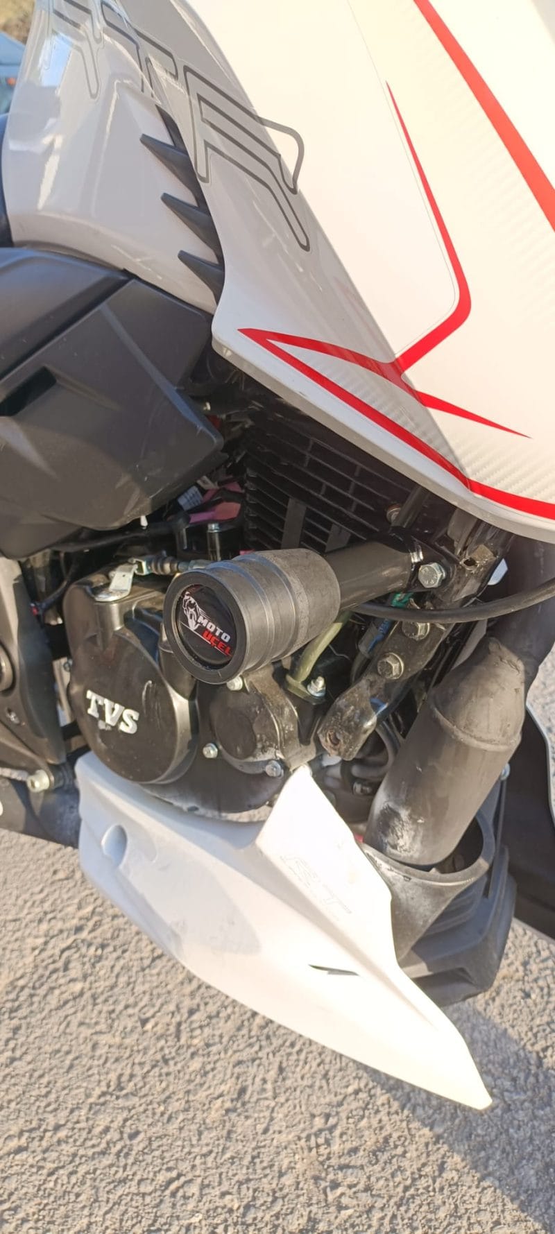 APACHE RTR 200 UYUMLU MOTOR KORUMA TAKOZU (2'Lİ)