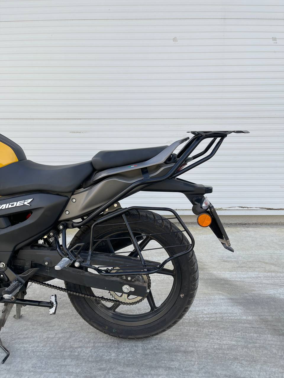 RAİDER 125 UYUMLU ÇANTA DEMİRİ